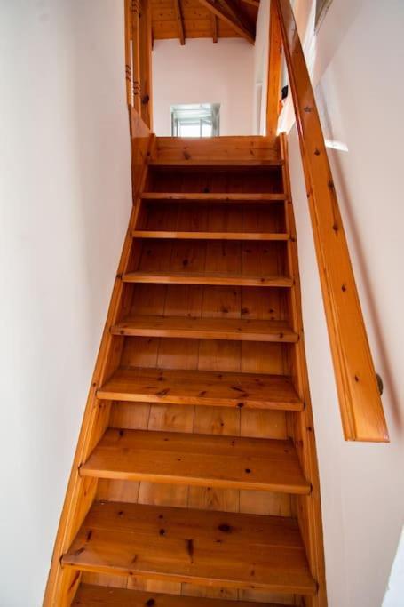 Iolis Loft Hydra Apartment Bagian luar foto