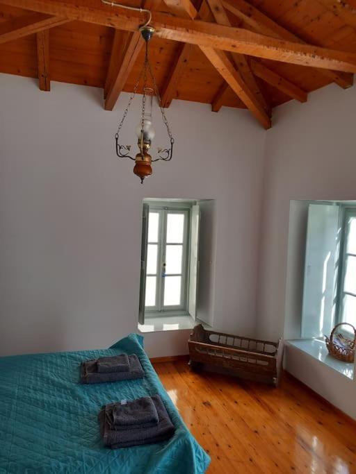 Iolis Loft Hydra Apartment Bagian luar foto